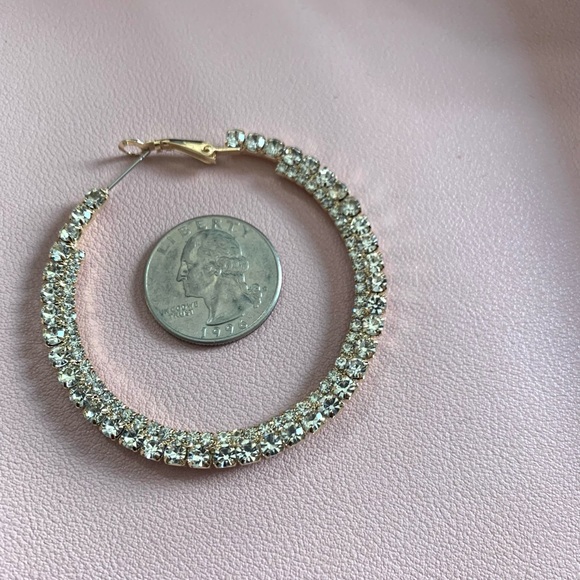 NWT *BOUTIQUE*  DAZZLING NIGHT GOLDTONE HOOP EARRINGS   -- GORGEOUS - Picture 2 of 4